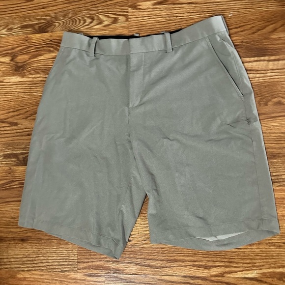 Nike Dri Fit Golf Shorts Men’s 36 - Picture 2 of 8